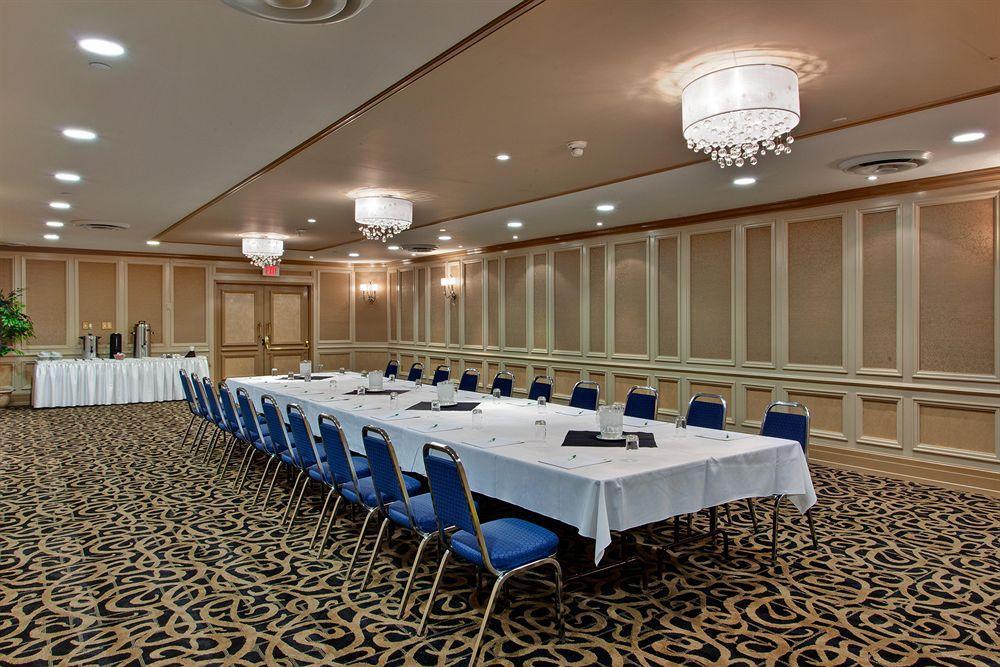 Holiday Inn Sudbury By Ihg Restaurante foto