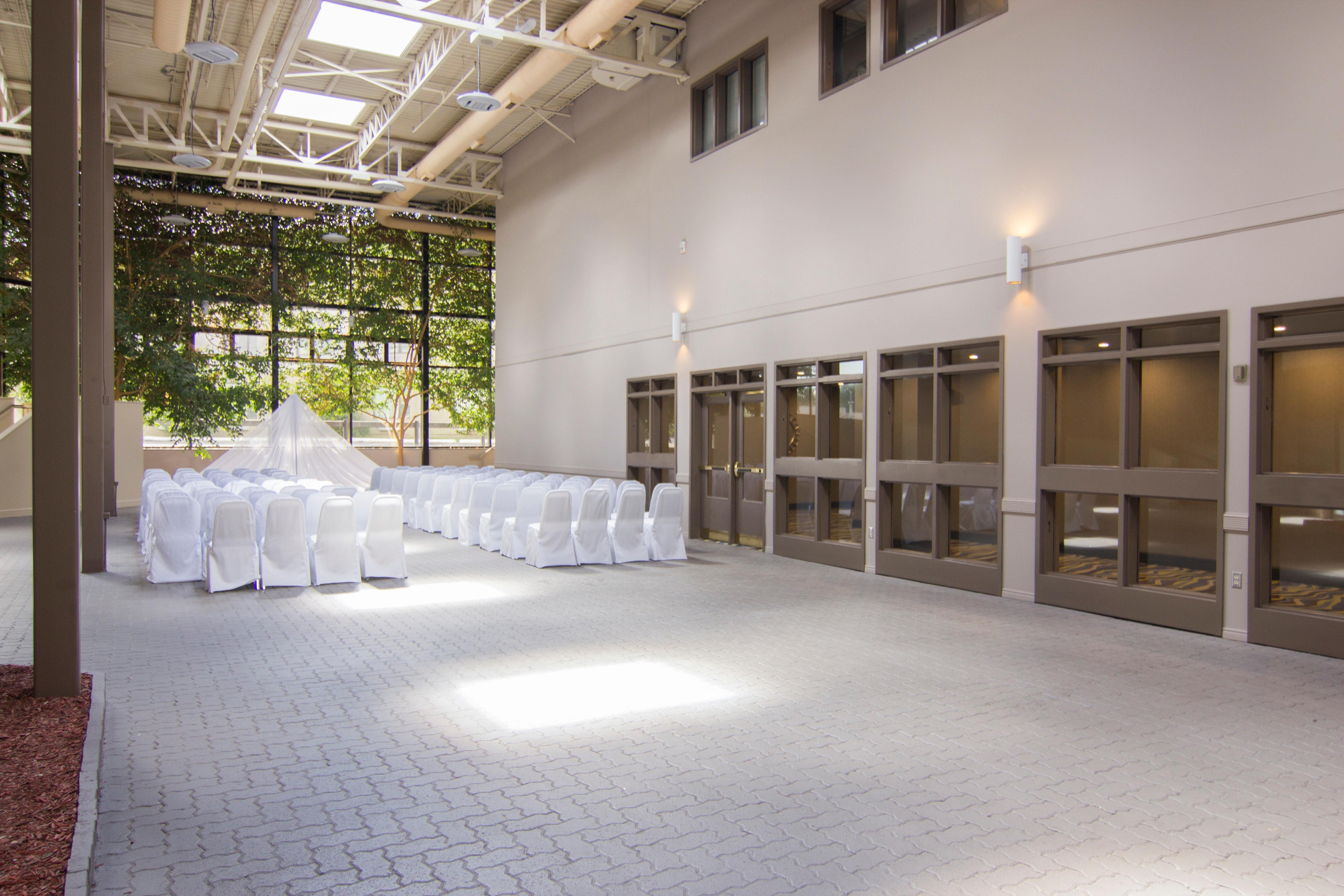 Holiday Inn Sudbury By Ihg Exterior foto